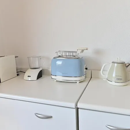 Izzhome Maris * Pula