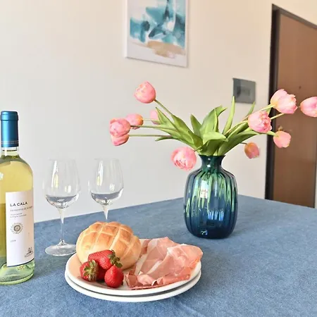 Izzhome Maris Nyaraló