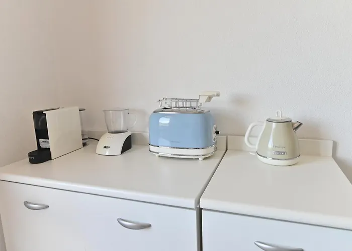 Izzhome Maris * Pula